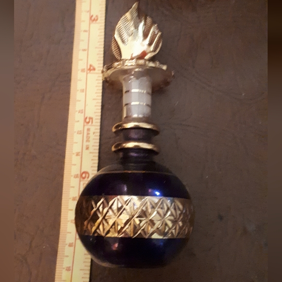 Handmade vintage glass bottles - Picture 4 of 7